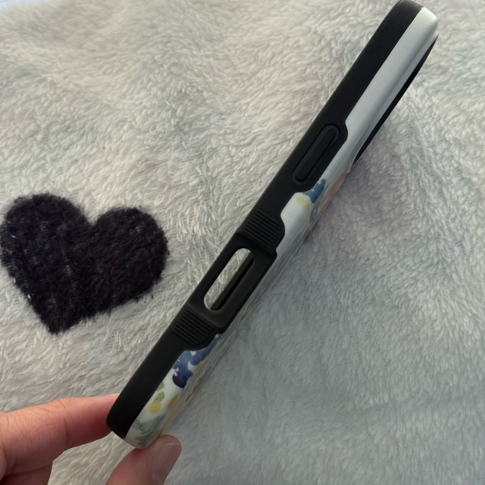 Casely iPhone 16 Pro The Met Series case - Picture 5 of 6